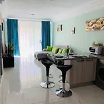 Orlando شقة